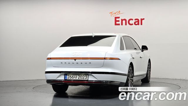 Hyundai Grandeur 2023 — photo 4