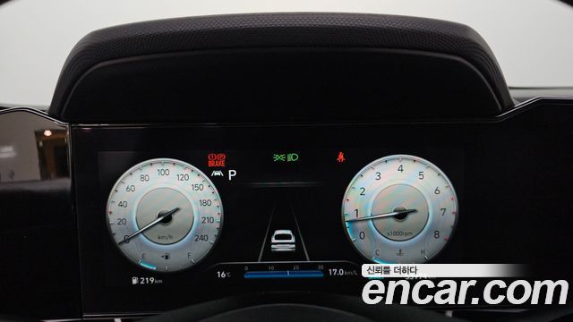 Hyundai AVANTE 2021 — photo 11