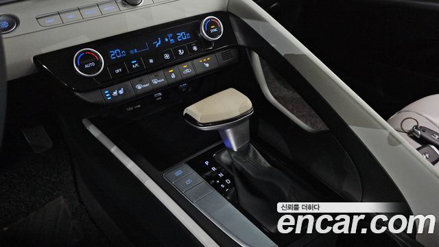 Hyundai AVANTE 2021 — photo 12