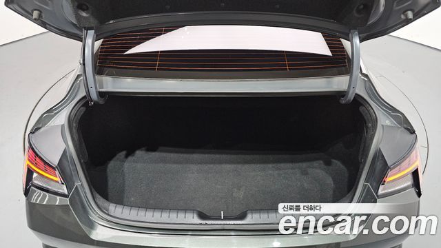 Hyundai AVANTE 2021 — photo 26
