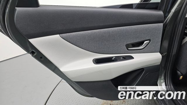 Hyundai AVANTE 2021 — photo 15
