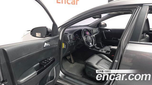 Kia Sportage 2016 — photo 13