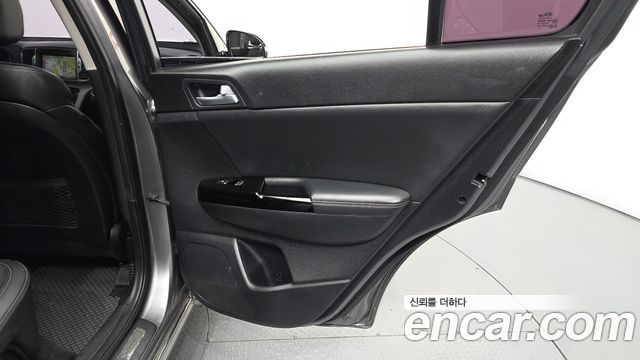 Kia Sportage 2016 — photo 15