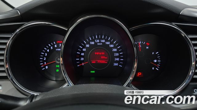 Kia K5 2013 — photo 8