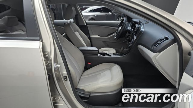Kia K5 2013 — photo 11
