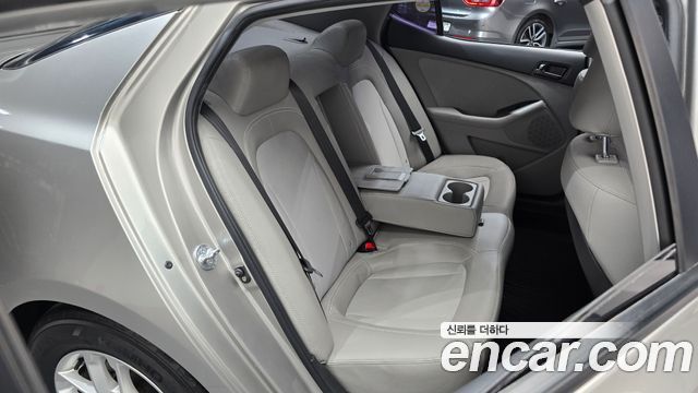 Kia K5 2013 — photo 12