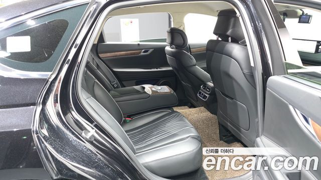 Genesis G80 2022 — photo 18