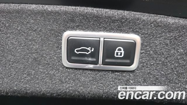 Genesis G80 2022 — photo 26
