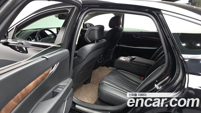Genesis G80 2022 — photo 16