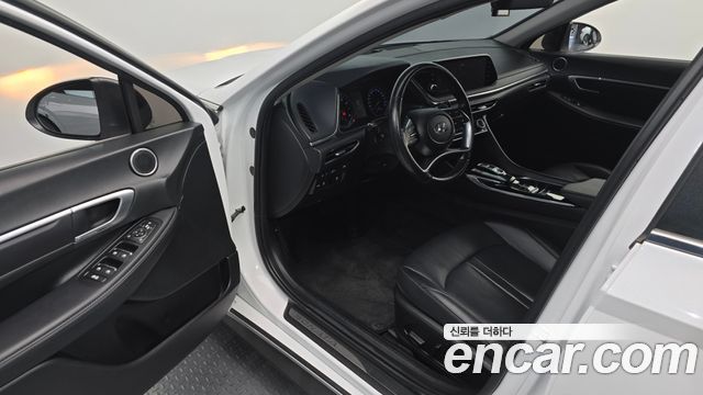 Hyundai Sonata 2022 — photo 10