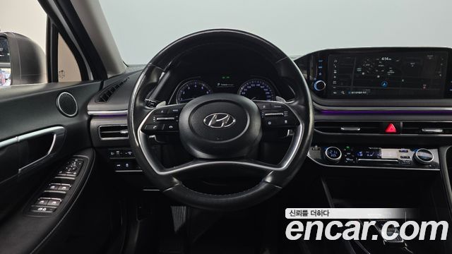 Hyundai Sonata 2022 — photo 12