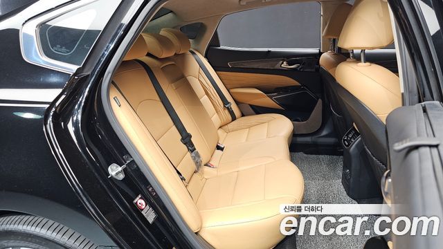 Kia K7 2021 — photo 17