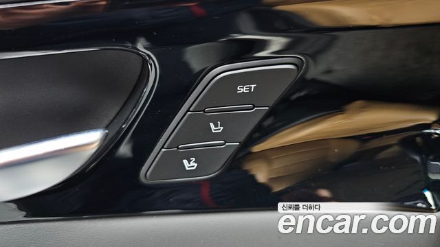 Kia K7 2021 — photo 31