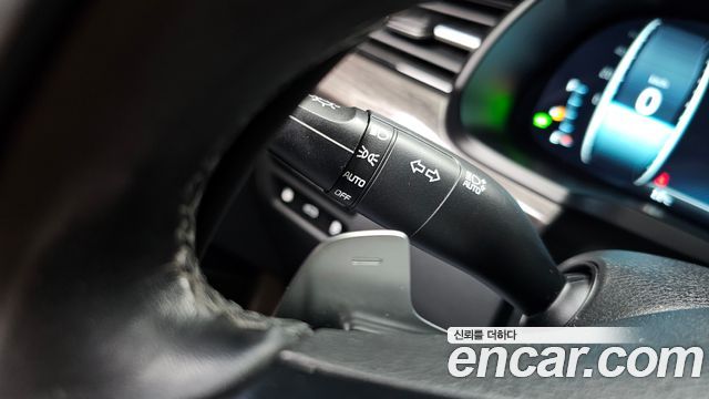 Kia K7 2021 — photo 37