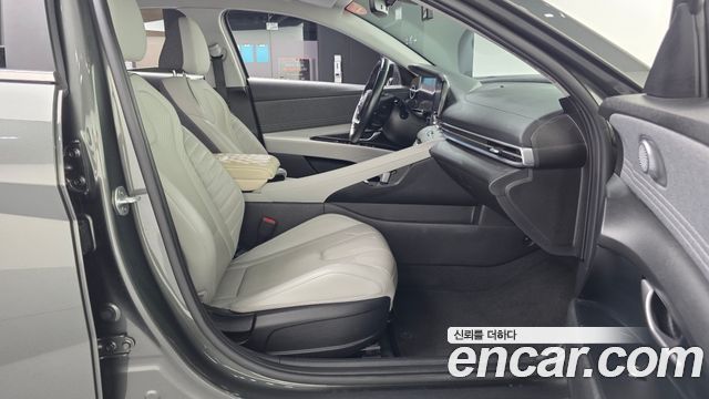 Hyundai AVANTE 2021 — photo 17