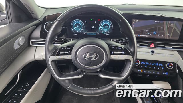 Hyundai AVANTE 2021 — photo 19