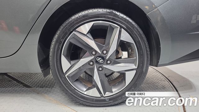 Hyundai AVANTE 2021 — photo 7