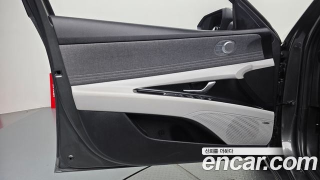 Hyundai AVANTE 2021 — photo 14