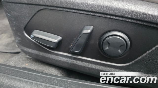 Hyundai AVANTE 2021 — photo 31