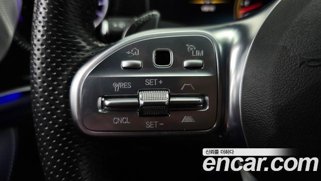 Mercedes-Benz AMG GT 2020 — photo 16