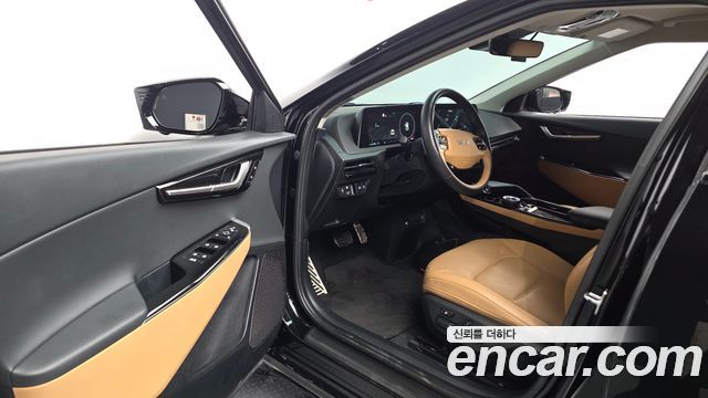 Kia EV6 2023 — photo 10