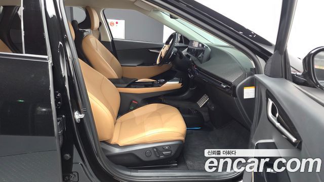 Kia EV6 2023 — photo 11