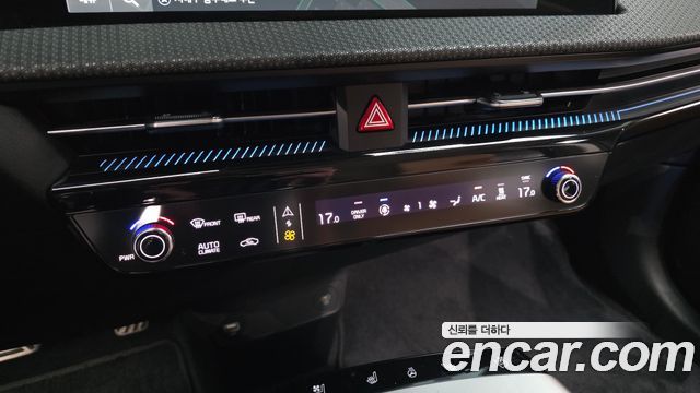 Kia EV6 2023 — photo 17