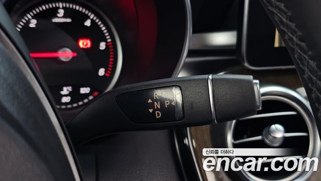 Mercedes-Benz C-Class 2016 — photo 9