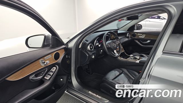 Mercedes-Benz C-Class 2016 — photo 10