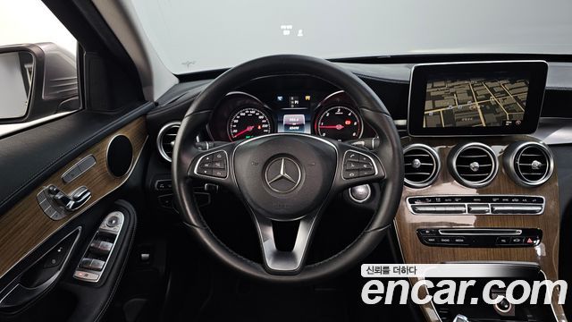 Mercedes-Benz C-Class 2016 — photo 12