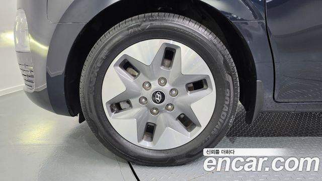 Hyundai Staria 2023 — photo 5