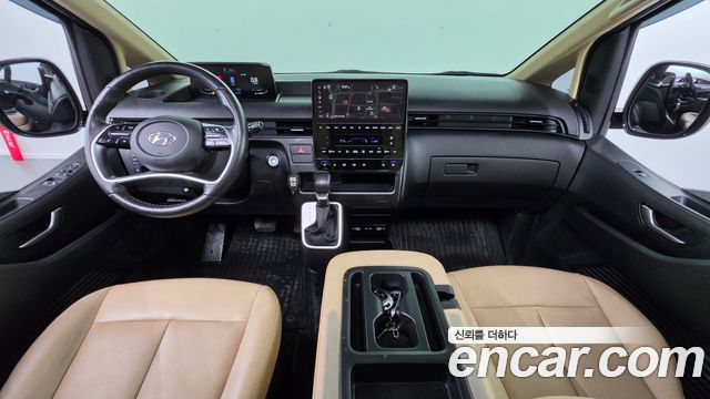Hyundai Staria 2023 — photo 7