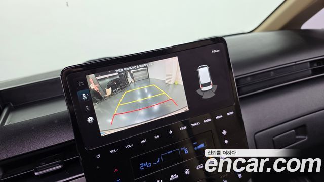 Hyundai Staria 2023 — photo 14