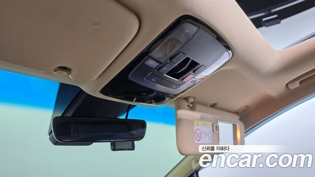 Hyundai Staria 2023 — photo 19