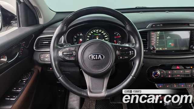 Kia Sorento 2016 — photo 13