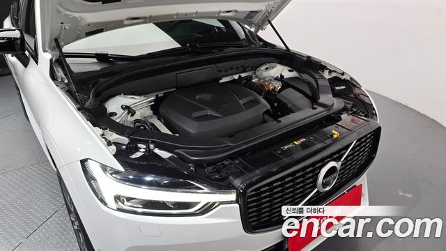 Volvo XC60 2021 — photo 6