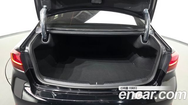 Kia K7 2020 — photo 32