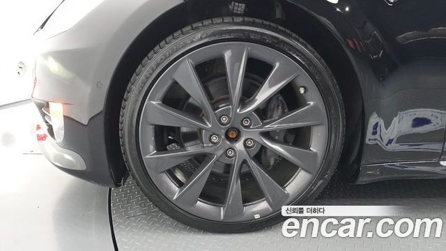 Tesla Model S 2018 — photo 5