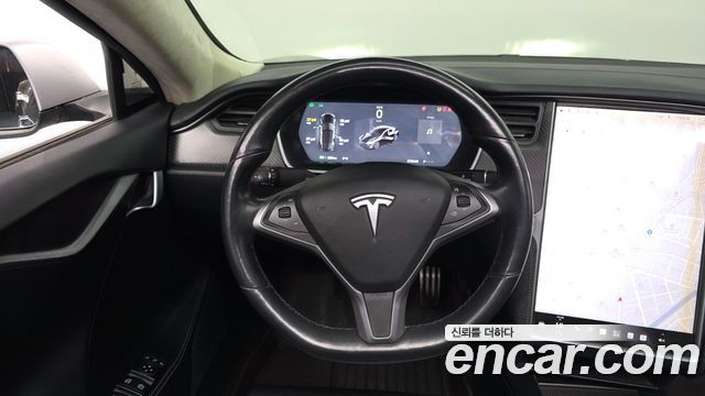 Tesla Model S 2018 — photo 13