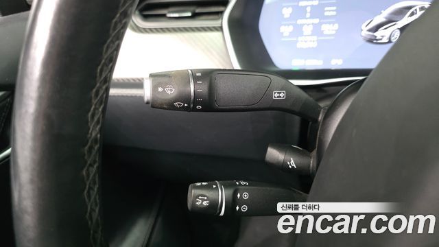 Tesla Model S 2018 — photo 18