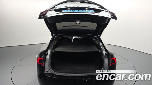 Tesla Model S 2018 — photo 20