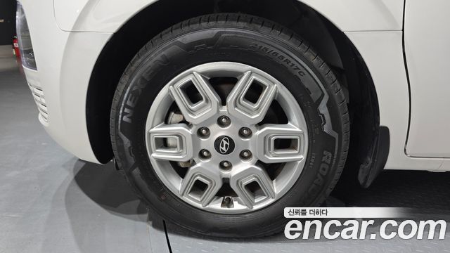 Hyundai Staria 2025 — photo 5