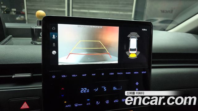 Hyundai Staria 2025 — photo 16