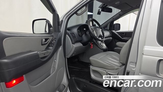 Hyundai Starex 2014 — photo 10