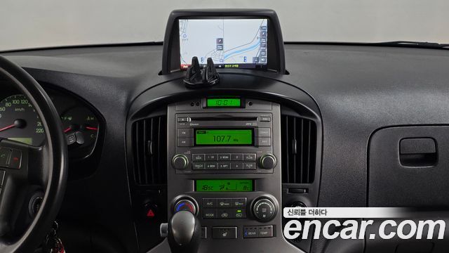 Hyundai Starex 2014 — photo 14