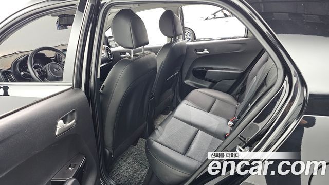 Kia morning 2021 — photo 11