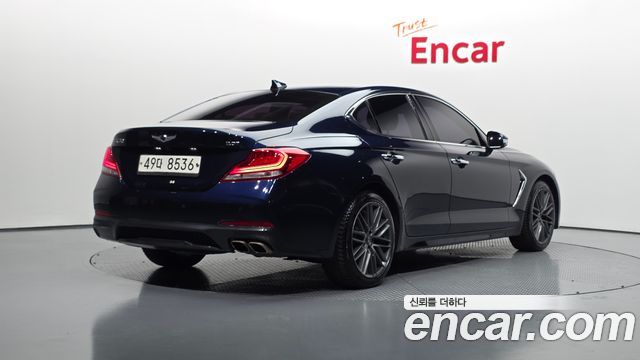 Genesis G70 2018 — photo 2