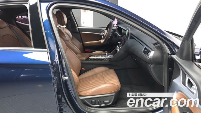 Genesis G70 2018 — photo 11
