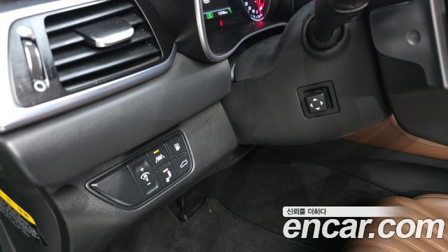 Genesis G70 2018 — photo 17