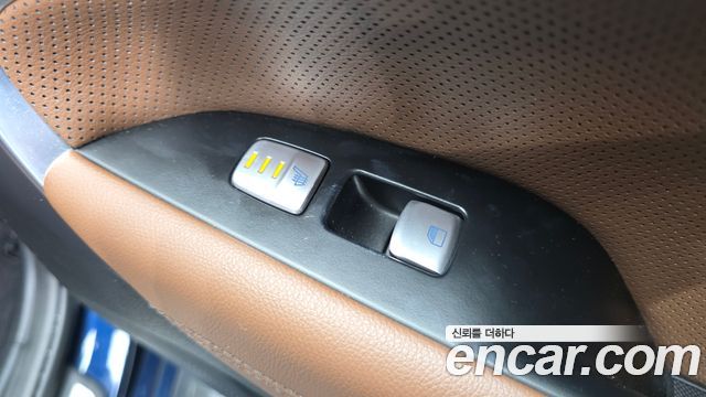 Genesis G70 2018 — photo 19